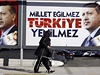 Premiér Erdogan na volebním billboardu.