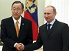 Generální tajemník OSN Pan Ki-mun s ruským prezidentem Vladimirem Putinem. Pan Ki-mun ekl na zaátku schzky s Putinem, e je ukrajinskou krizí "hluboce znepokojen".  