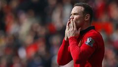 Wayne Rooney slaví prom�n�nou penaltu