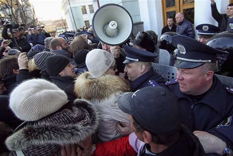 Proruská demonstrace v Doncku.