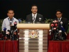 Malajsijský ministr dopravy Hiammuddín Hussein (uprosted) na tiskové...