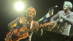 Tomáš Klus zazpíval písně Marat ve vaně a Pieta.