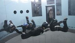 Jedna z �lenek týmu se p�ed závody zranila, CZ Ladies ale na�ly náhradu.