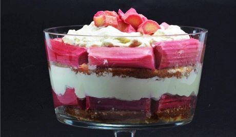 Rebarborov trifle