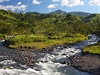 Kostarika, Monteverde. Krajina kolem mlného pralesa pipomíná evropské hory..