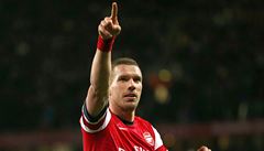 Podolski dvakrát skóroval a jeho Arsenal otočil duel s West Hamem
