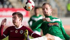 Ost�e do souboje! Na snímku vpravo Vít Bene�.