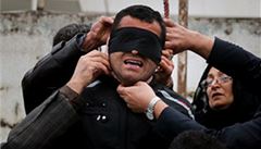 Íránec měl být oběšen. Rodiče jeho oběti ho v poslední chvíli zachránili
