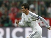 Gareth Bale startuje do útoku.