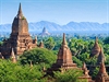Dech beroucí chrámové moe v Baganu. Myanmar (Barma)