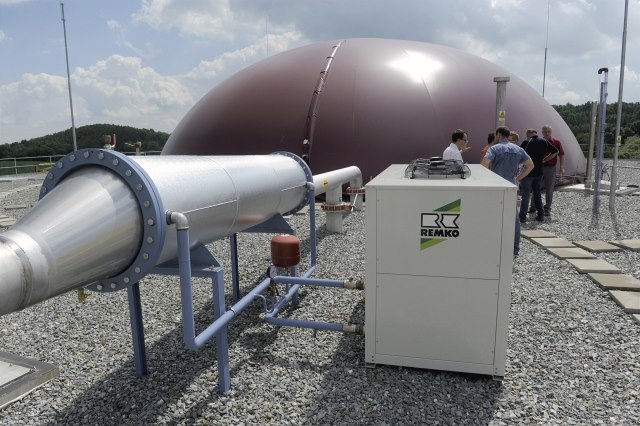 Bioplynová stanice na výrobu elekt�iny v Meclov� na Doma�licku, kterou 21. �ervna 2013 otev�ela spole�nost Meclovská zem�d�lská.