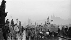 Okupační vojska na Karlově mostě v Praze 15. března 1939.