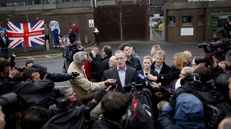 Severoirský republikánský pedák Adams byl proputn z vazby 