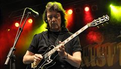 V Praze dnes zahraje Steve Hackett, kytarista slavnch Genesis 