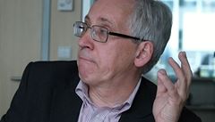Lubomír Slaví�ek - historik um�ní, �editel NG v letech 1991�1993, profesor MU v Brn�