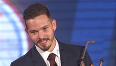 Dominik Furch s cenou pro nejlep�ího hrá�e utkání.
