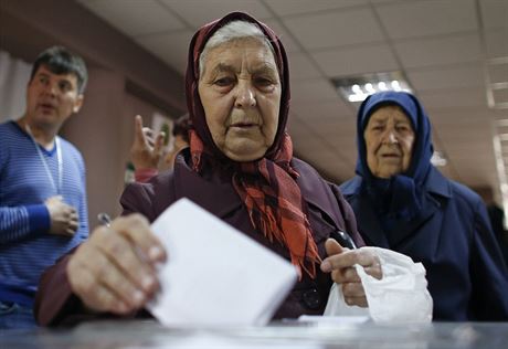 Hlasování o samostatnosti v Doncké a Luhanské oblasti, které zaalo v sedm...
