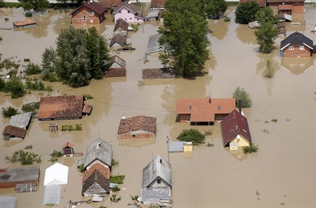 Záplavy na Balkán: úady potvrdily 44 mrtvých lidí