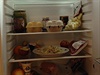 Musím upozornit, e dávat si do lednice uvaené jídlo není nejvhodnjí ...