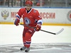 Putin v hokejové výzbroji