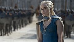 Emilia Clarkeová ztvárnila jednu z hlavních rolí seriálu Hra o tr�ny, d�di�ku...