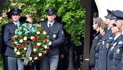 Poh�eb p�tat�icetileté policistky, který se uskute�nil v pond�lí 12. kv�tna v M�lníku