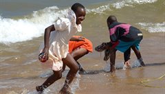 Jezero Malawi pipomíná moe.