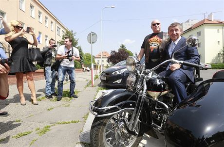 Andrej Babi na Harley Davidson pznivce Jardy Rozsypala pot.