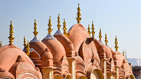 Stecha Paláce vr pipomíná korunu boha Kriny. Jaipur. Indie