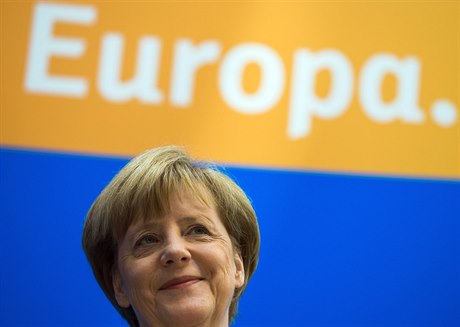 Německá kancléřka Angela Merkelová během tiskové konference k výsledkům voleb...