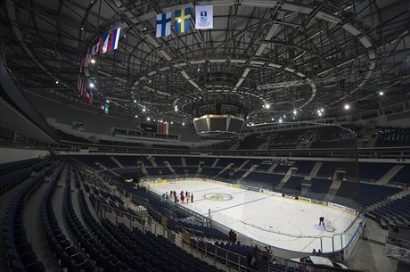 Nový domov. Hokejisté poprvé trénují v Minsk Aren.