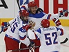 Ruský útoník Artm Anisimov se raduje po gólu Francii.
