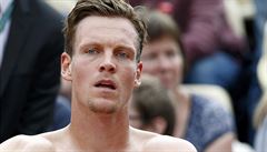 Tomas Berdych bhem pauzy na Roland Garros.