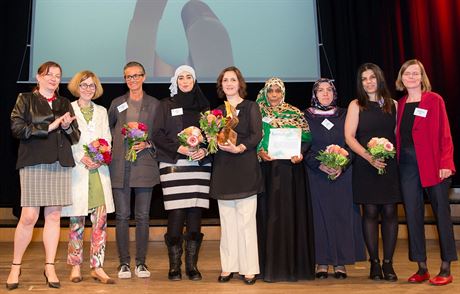 Začátkem května tískaly Sousedky třetí cenu SozialMarie pro sociálně inovativní...