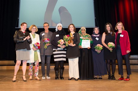 Začátkem května tískaly Sousedky třetí cenu SozialMarie pro sociálně inovativní...