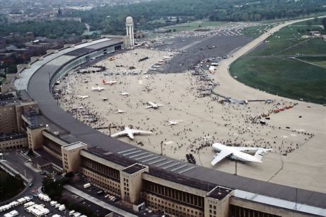 Berlínské letiště Tempelhof v roce 1984.
