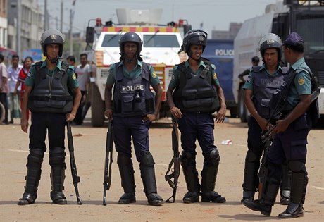 Bangladétí policisté (ilustraní fotografie).