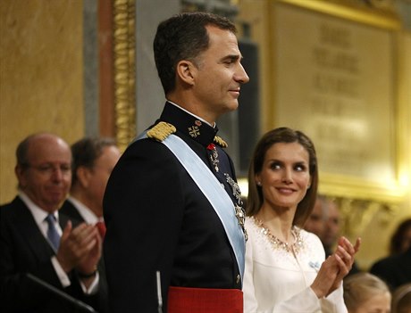 Úsmv nového krále. Felipe VI. bhem slavnostní ceremonie, je ho uvedla na...