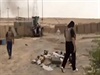 Tento zábr z videa publikovaného ve stedu Iraqi0Revolution, skupinou...