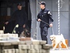 Zátah jihokorejské policie v sídle Evangelické baptistické církve v Anseongu....