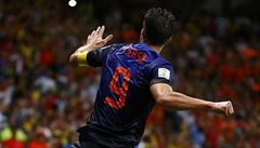 Robin van Persie slaví gól proti panlsku.