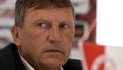 Nový trenér fotbalového klubu SK Slavia Praha Miroslav Beránek | na serveru Lidovky.cz | aktuální zprávy
