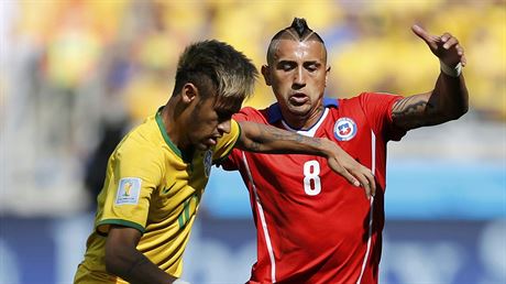 Souboj o m. Neymar vs. Arturo Vidal.