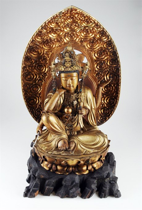 Bódhisattva milosrdenství Kannon sedící na lotosovém podstavci, 18. století,...