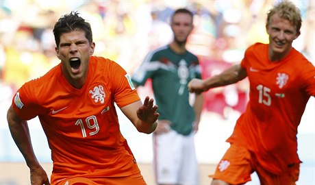 Klaas Jan Huntelaar (vlevo).