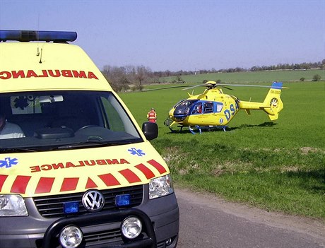 Záchranná sluba a vrtulník (ilustraní foto).