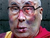 Zmuen Lagerfeld zase doporuuje havajsk koile, tibetsk exilov vdce zase...