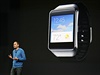 David Singleton pedstavuje chytré hodinky od Samsungu.