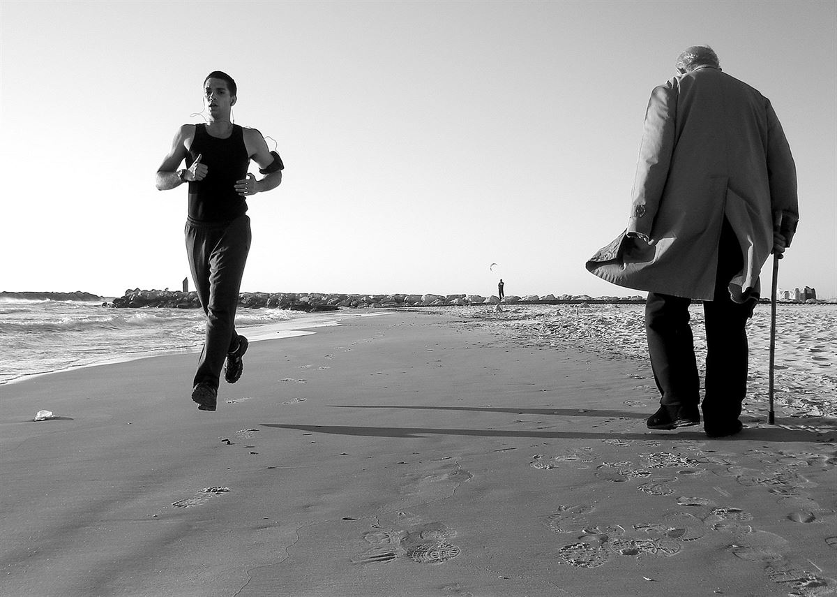 Felix Lupa: Street Photography, Tel Aviv, 2006
