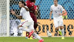 Americký fotbalista Jermaine Jones po vstřelení prvního gólu do portugalské... | na serveru Lidovky.cz | aktuální zprávy